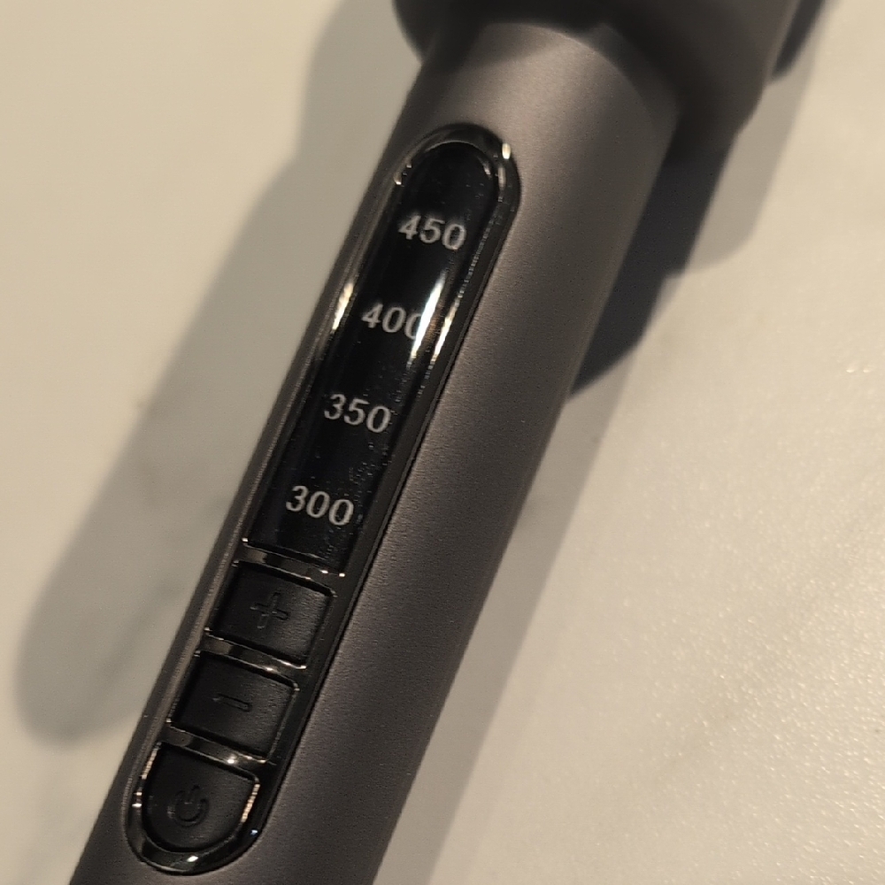 Gold and Black Curling Iron - Picture 7 of 7